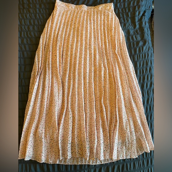 Long pink flower skirt - Picture 2 of 7